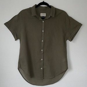 UNIVERSAL THREAD | GREEN BUTTON DOWN TOP